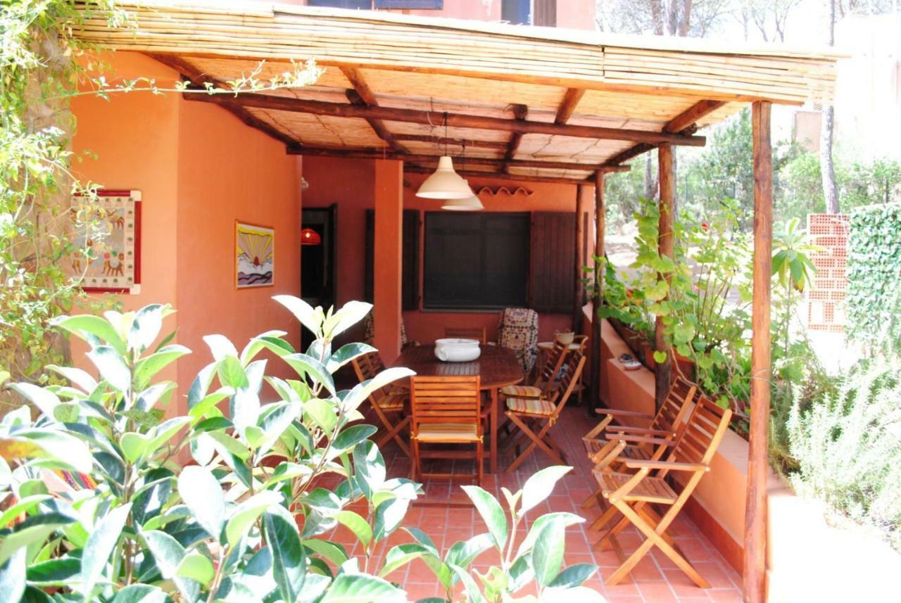 Via Dei Pini Villa Fort Village Exteriör bild